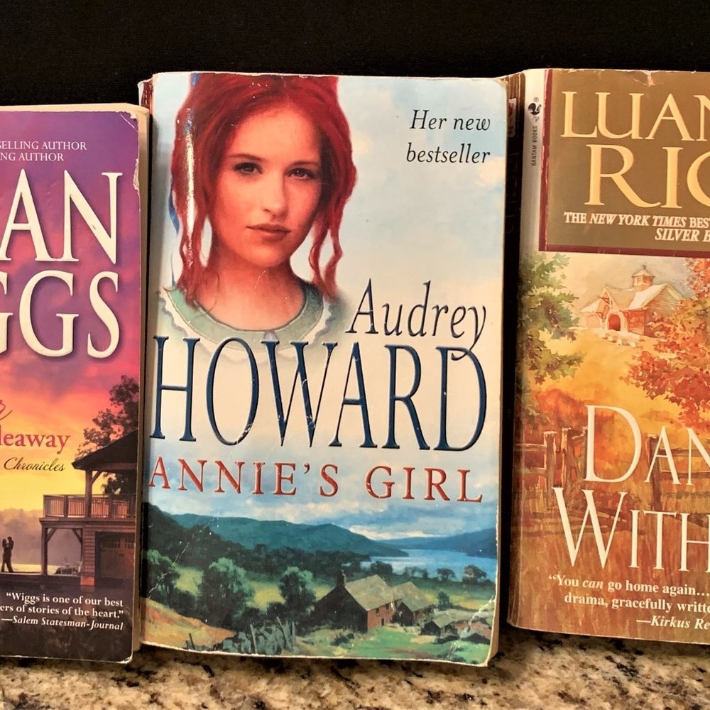 Lot of 3 Romances - Susan Wiggs, Audrey Howard, Luanne Rice